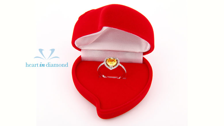 heart-shaped-ring-in-a-box